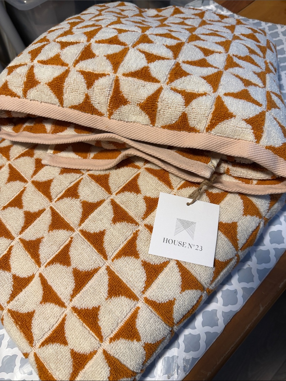 🔹NEW..House No.23 Harper Towel Set of (2)